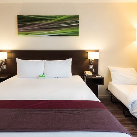 Holiday Inn Slough Windsor By Ihg מראה חיצוני תמונה