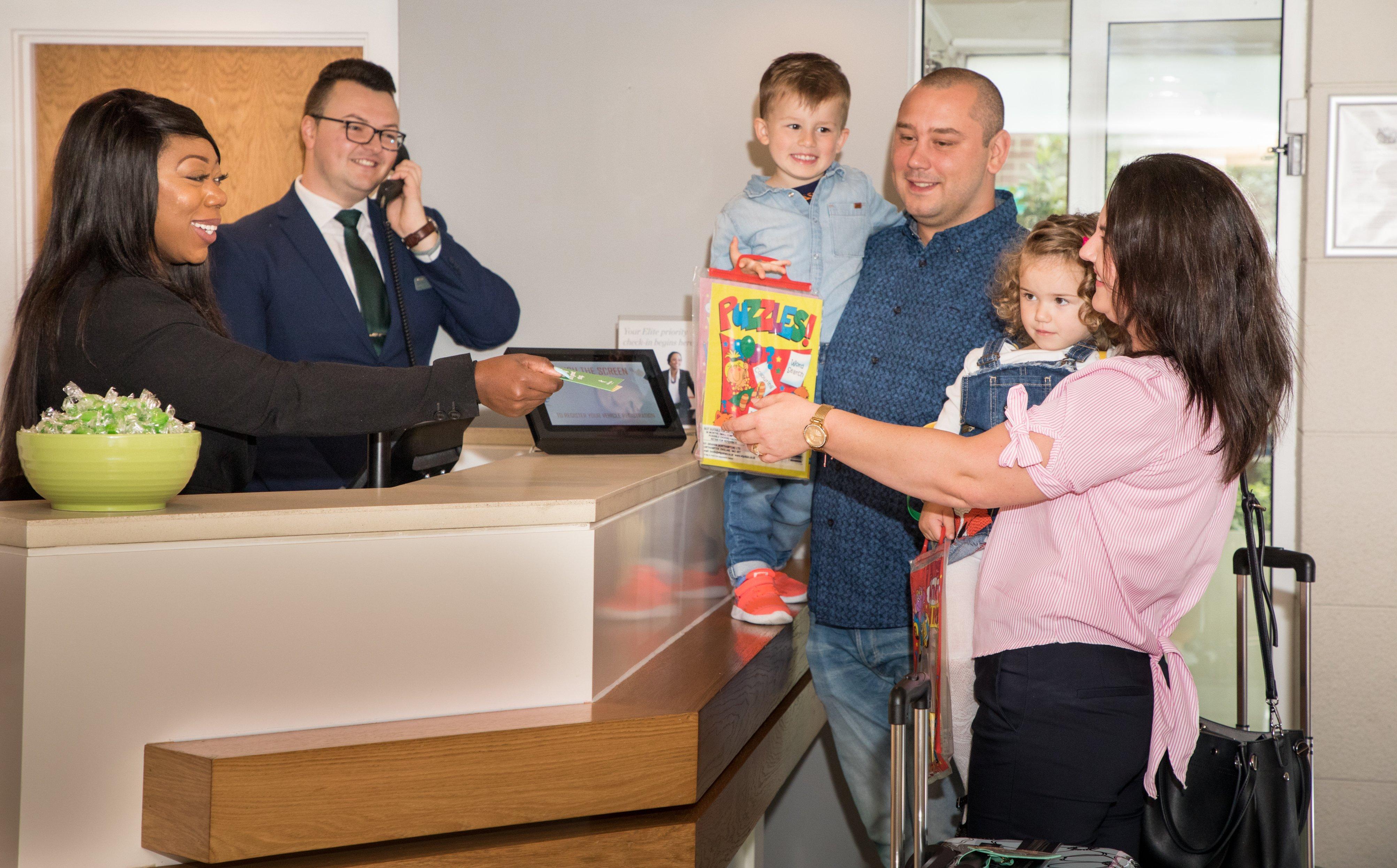 Holiday Inn Slough Windsor By Ihg מראה חיצוני תמונה