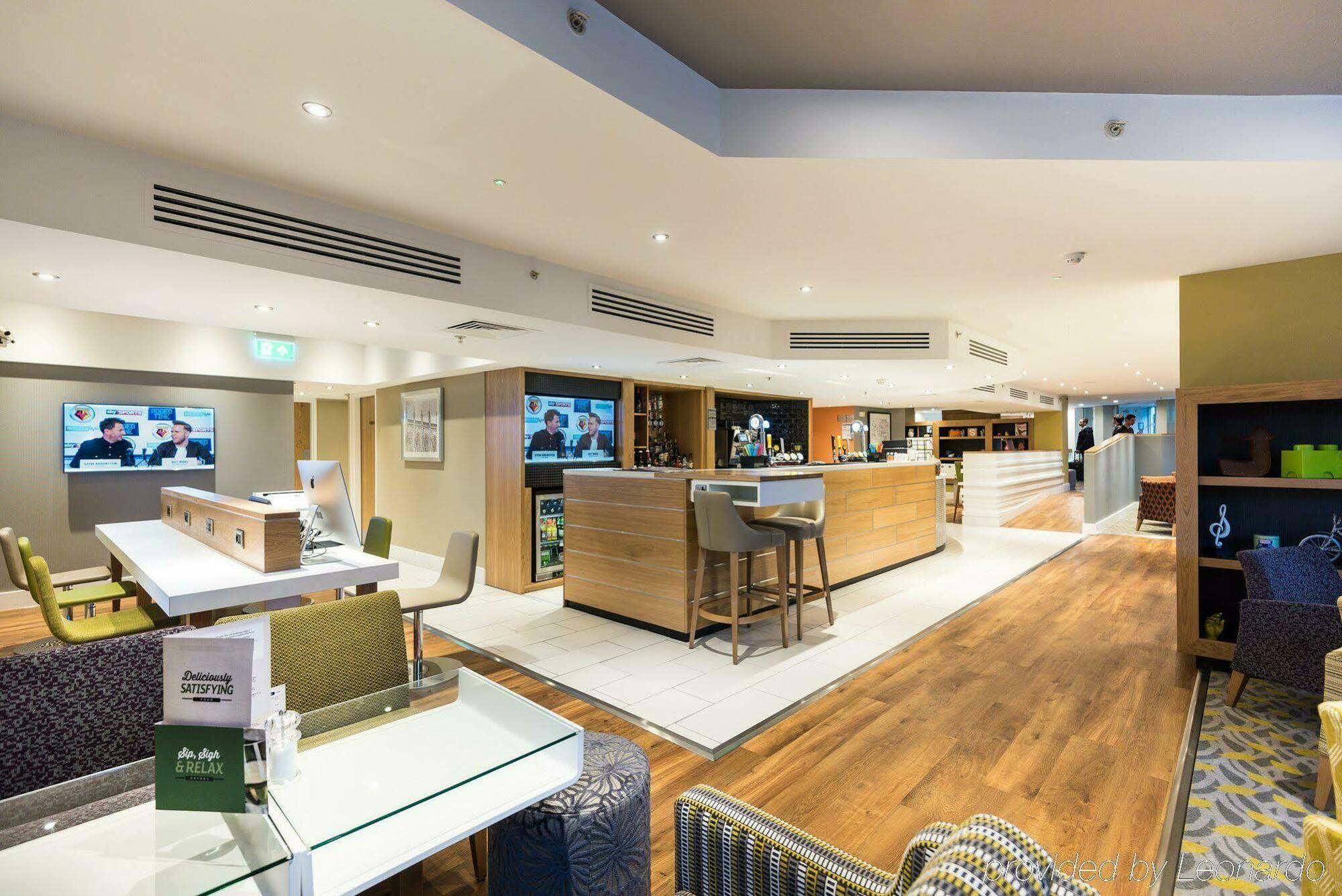 Holiday Inn Slough Windsor By Ihg מראה חיצוני תמונה
