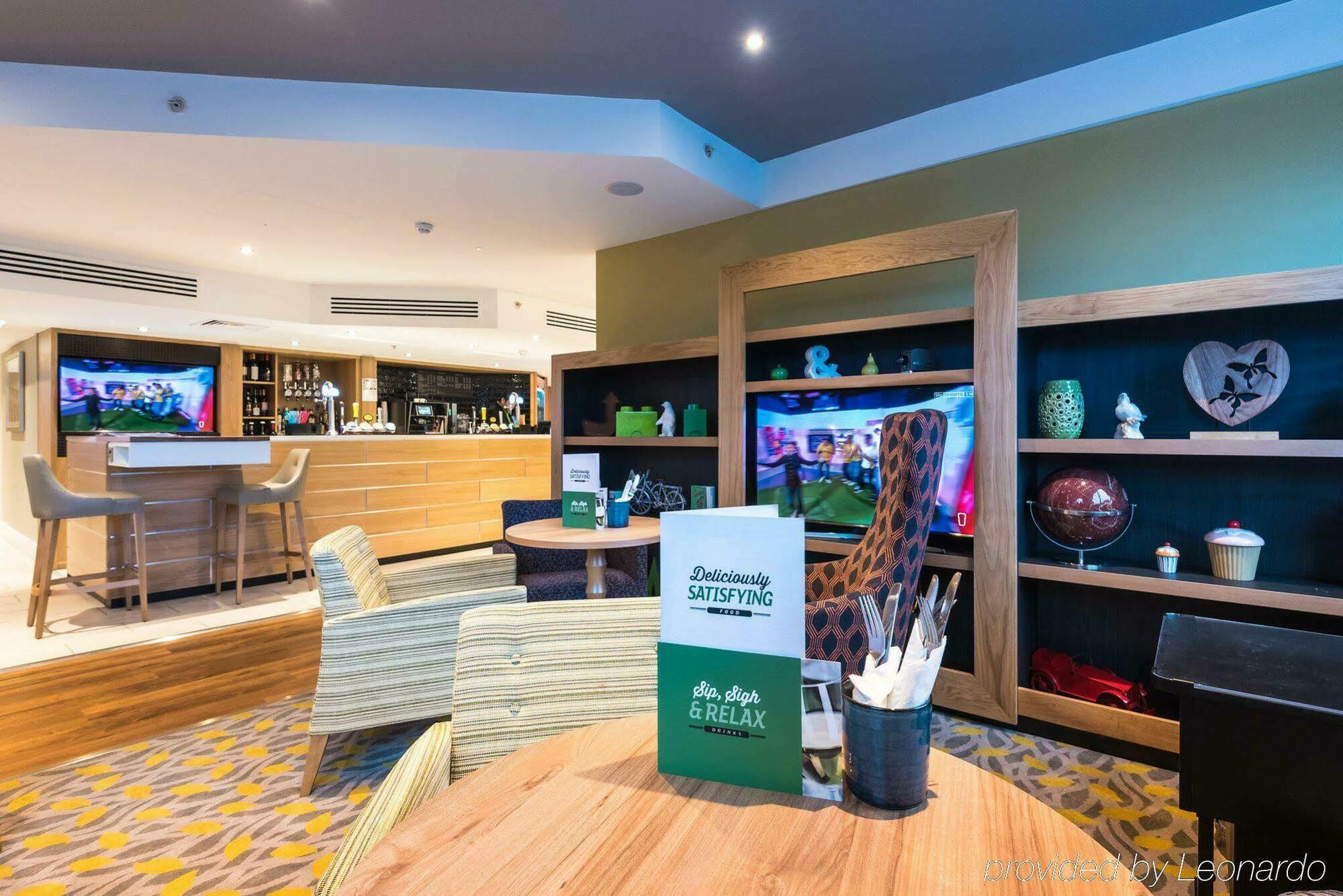 Holiday Inn Slough Windsor By Ihg מראה חיצוני תמונה